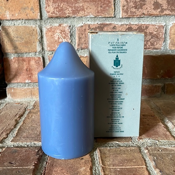 NIB PartyLite Bergamot 3" x 5" Pillar Candle